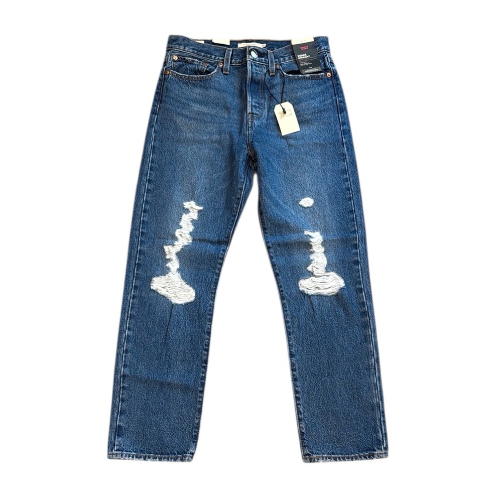 Levi’s | NWT Wedgie Straight Distressed Jeans Size 28x28